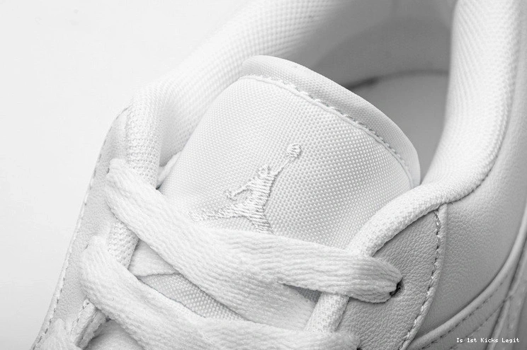 1 553558-170 Jordan Low Pure Platinum Retro  1006